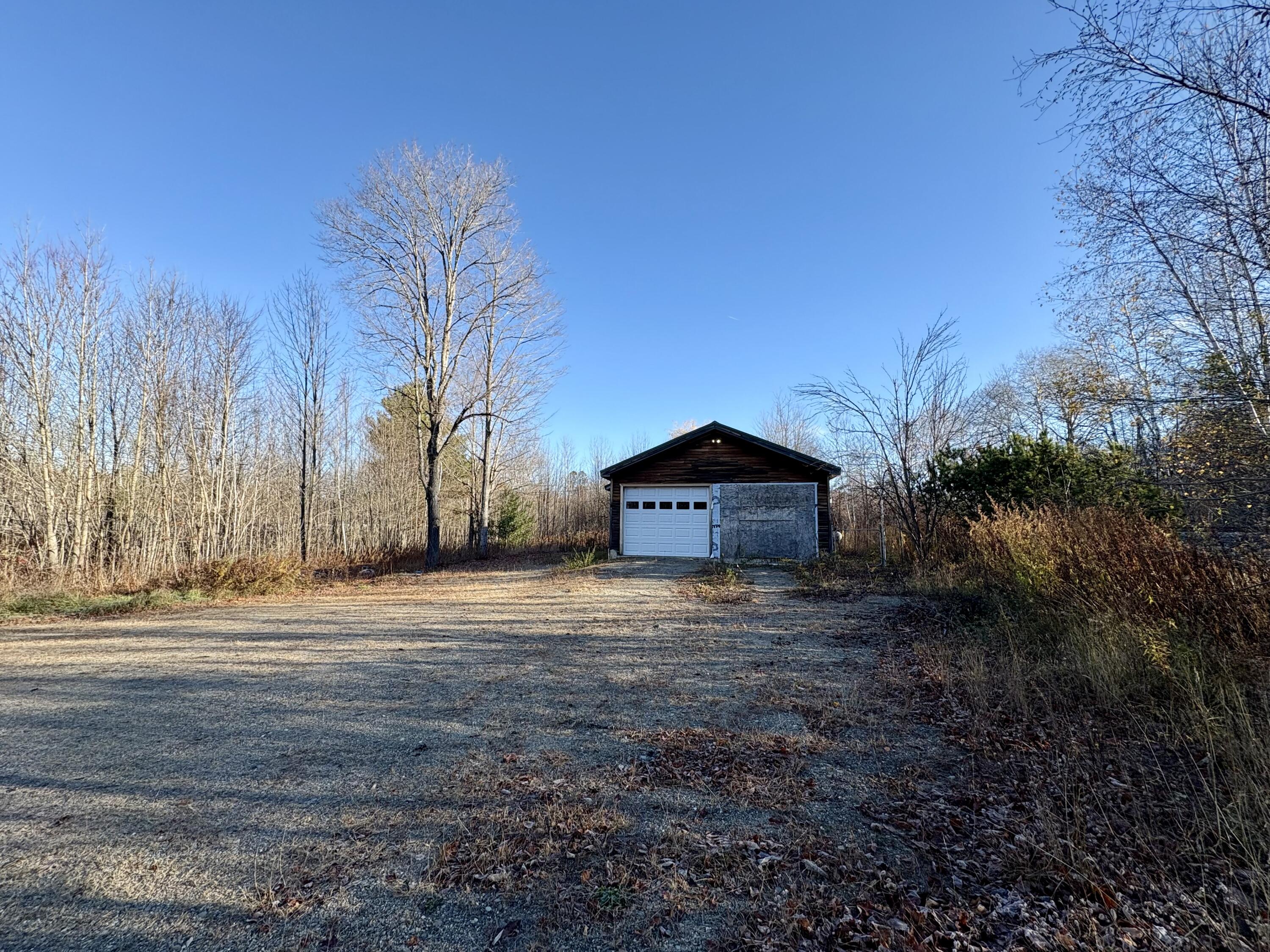 1295 South Main Street Lincoln, ME 04457 - Photo 39 of 41 IMG_8381