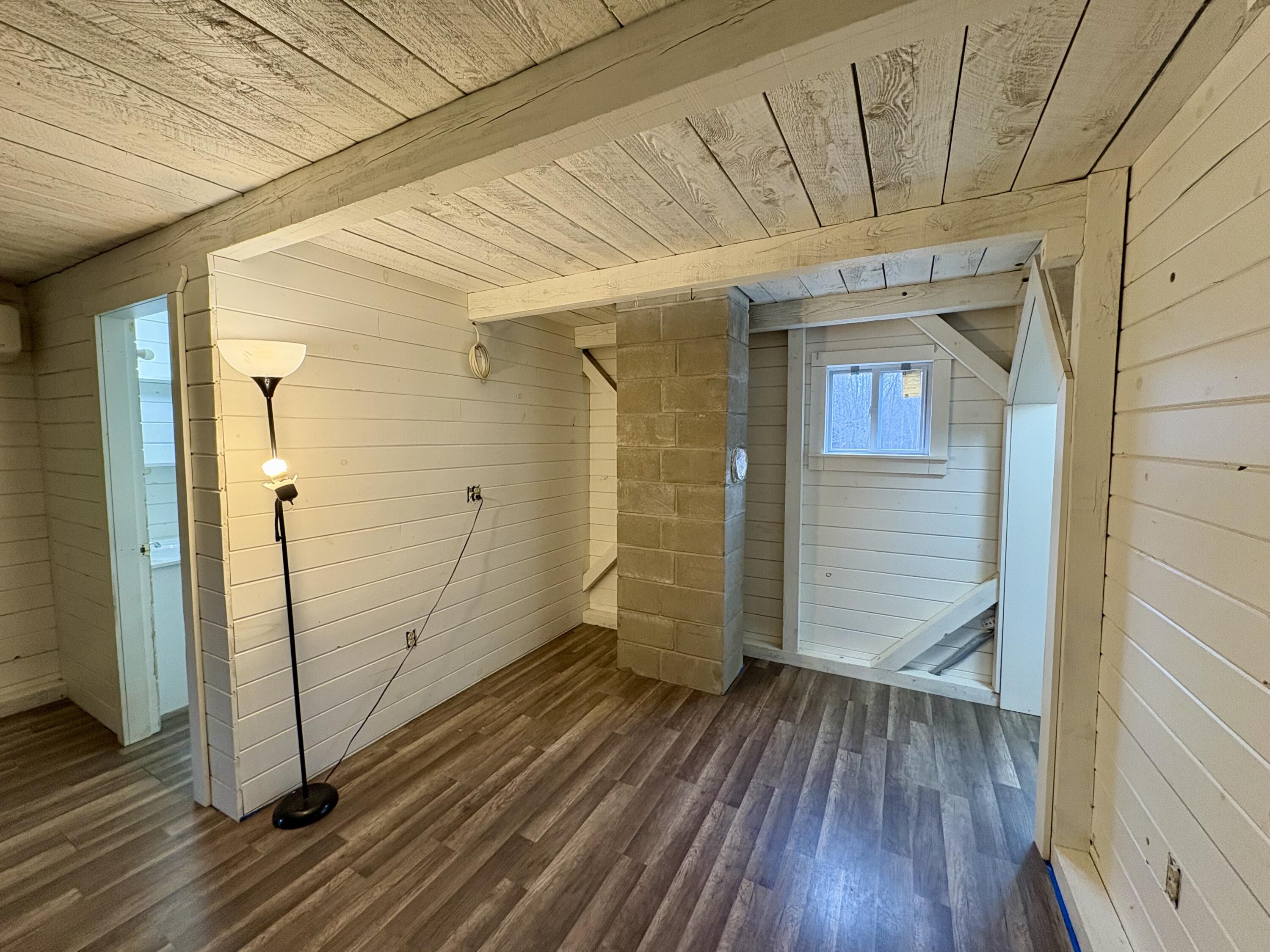 1295 South Main Street Lincoln, ME 04457 - Photo 5 of 41 IMG_8686