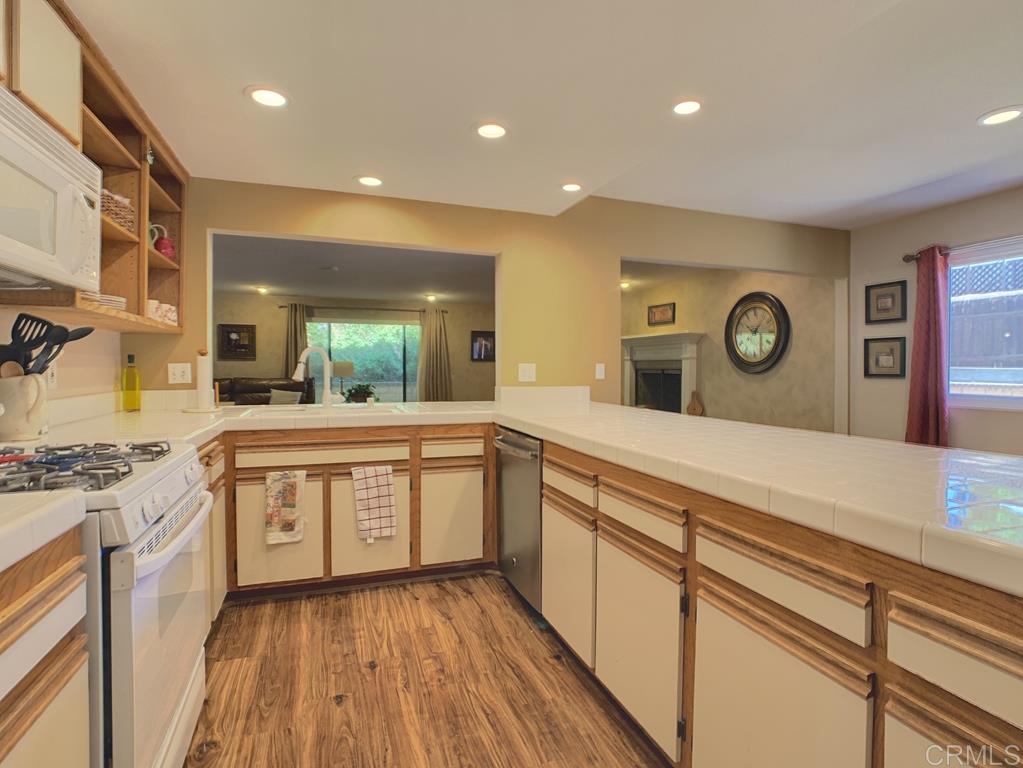 8466 Sunview Drive El Cajon, CA 92021 - Photo 11 of 23