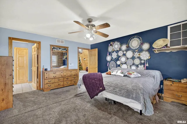 $639,900 | 20664 North Brady Street, Davenport, IA 52806