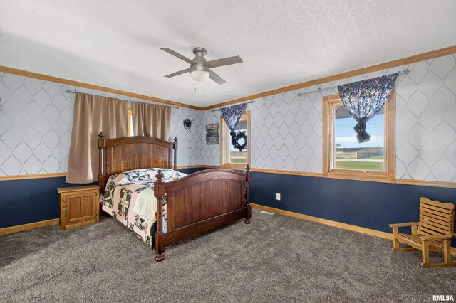 $639,900 | 20664 North Brady Street, Davenport, IA 52806