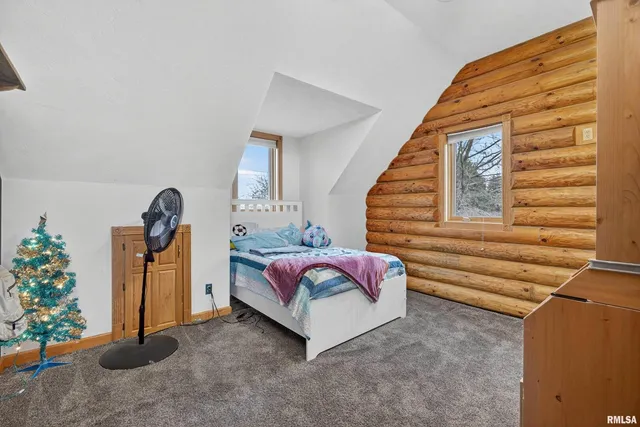 $639,900 | 20664 North Brady Street, Davenport, IA 52806