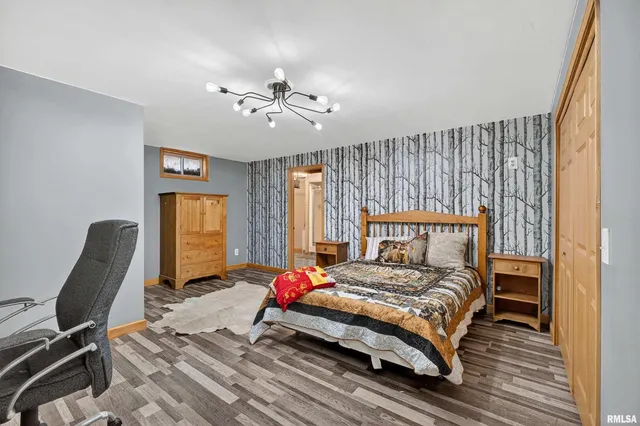 $639,900 | 20664 North Brady Street, Davenport, IA 52806