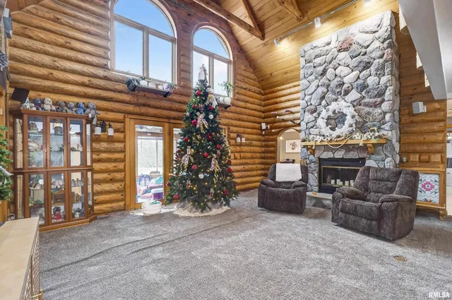 $639,900 | 20664 North Brady Street, Davenport, IA 52806