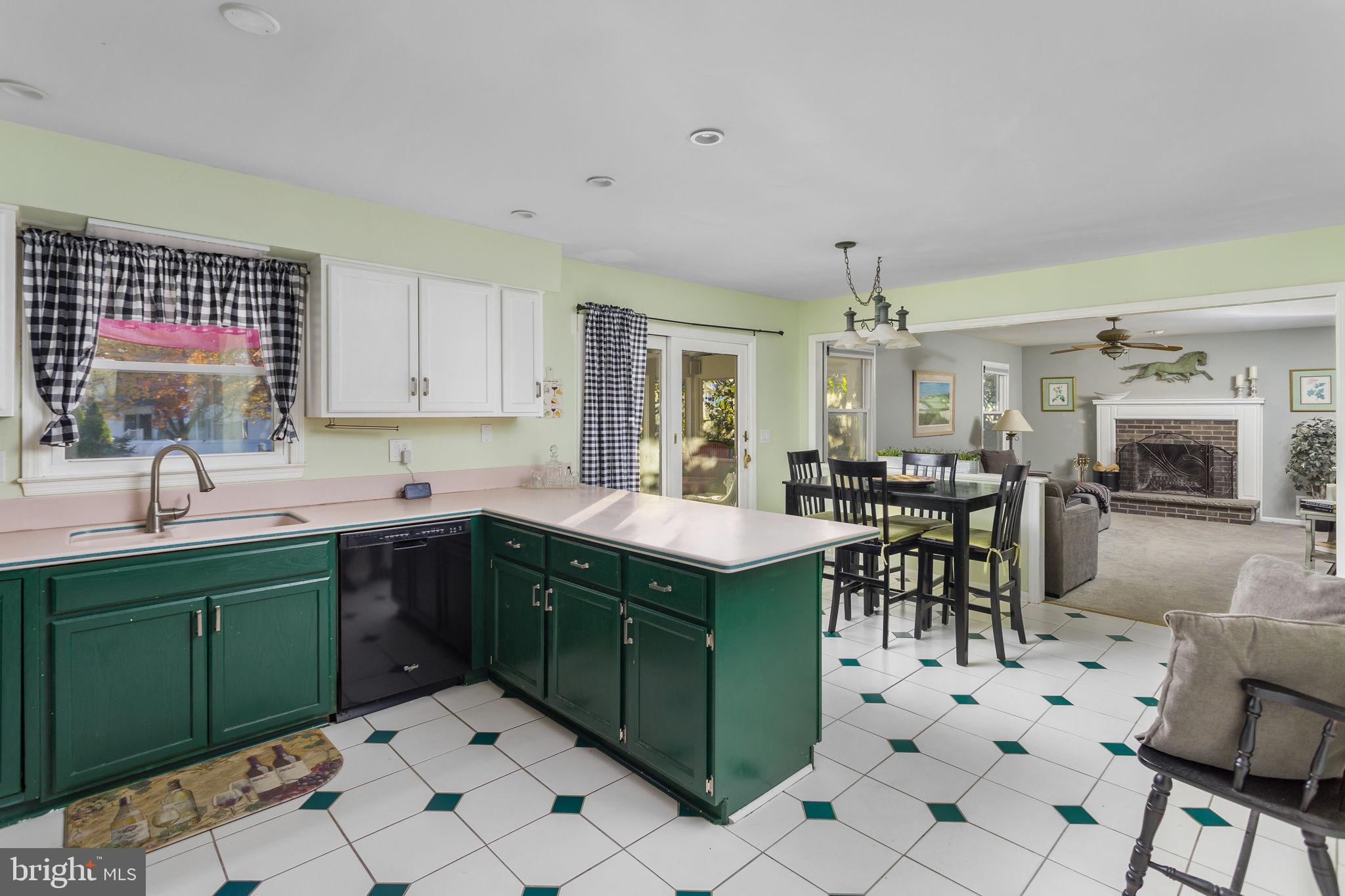 2 Chambers Court Robbinsville, NJ 08691 - Photo 16 of 56