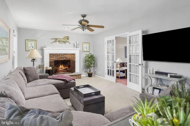 $899,900 | 2 Chambers Court, Robbinsville, NJ 08691