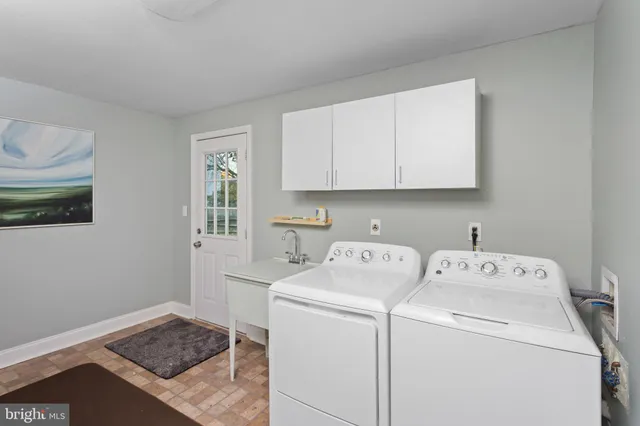 $899,900 | 2 Chambers Court, Robbinsville, NJ 08691