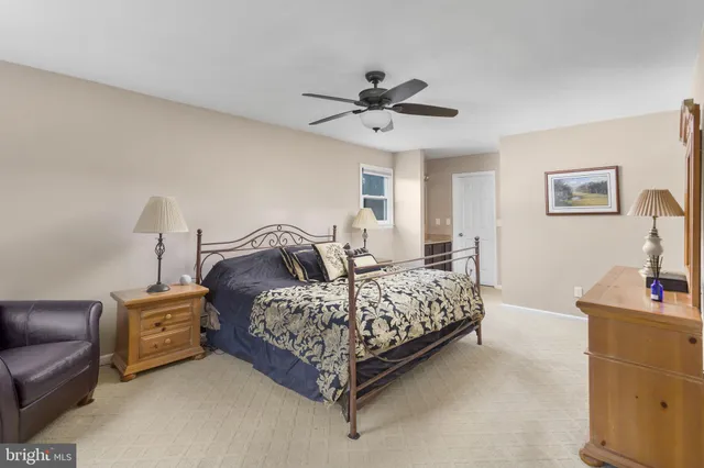 $899,900 | 2 Chambers Court, Robbinsville, NJ 08691