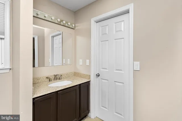 $899,900 | 2 Chambers Court, Robbinsville, NJ 08691