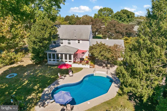 $899,900 | 2 Chambers Court, Robbinsville, NJ 08691