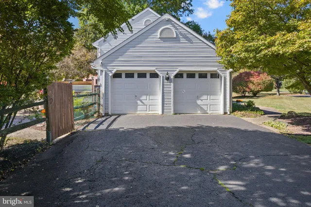 $899,900 | 2 Chambers Court, Robbinsville, NJ 08691