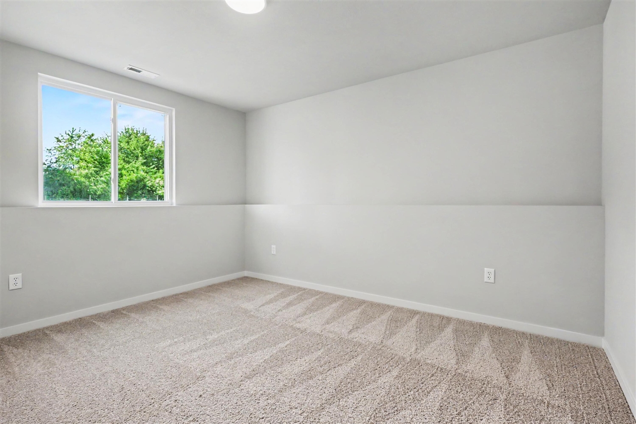 71348 Embassy Road Edwardsburg, MI 49112 - Photo 14 of 34 Gallery Image 14