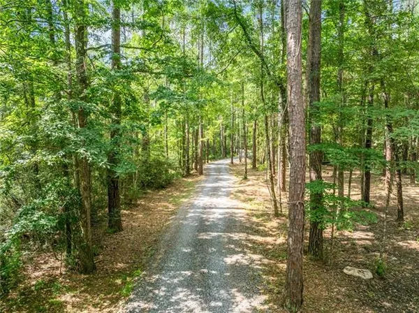 $670,000 | 132 Pine Oak Drive, Covington, LA 70433