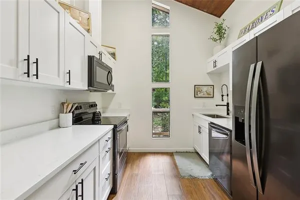 $670,000 | 132 Pine Oak Drive, Covington, LA 70433