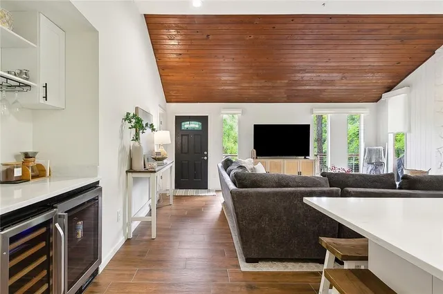 $680,000 | 132 Pine Oak Drive, Covington, LA 70433