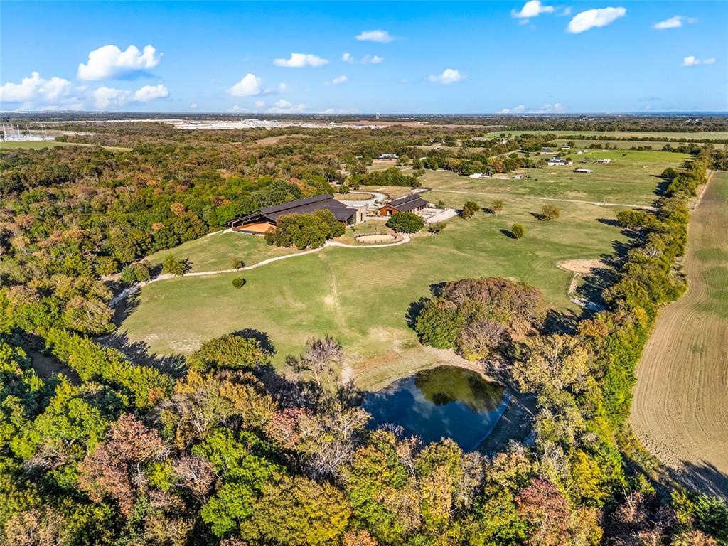 520 High Rdg Drive McKinney, TX 75071 - Photo 2 of 39 a view of an ocean and beach