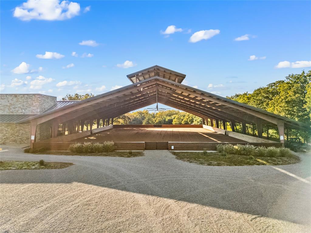 520 High Rdg Drive McKinney, TX 75071 - Photo 22 of 39 a view of a large building