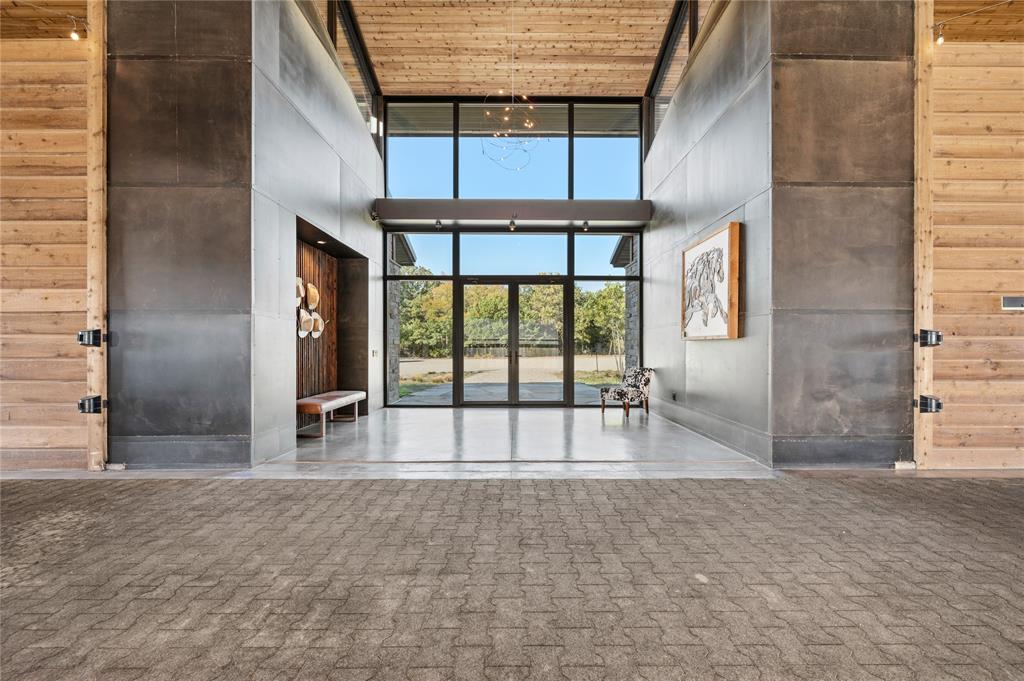520 High Rdg Drive McKinney, TX 75071 - Photo 10 of 39 a view of an empty room with a window