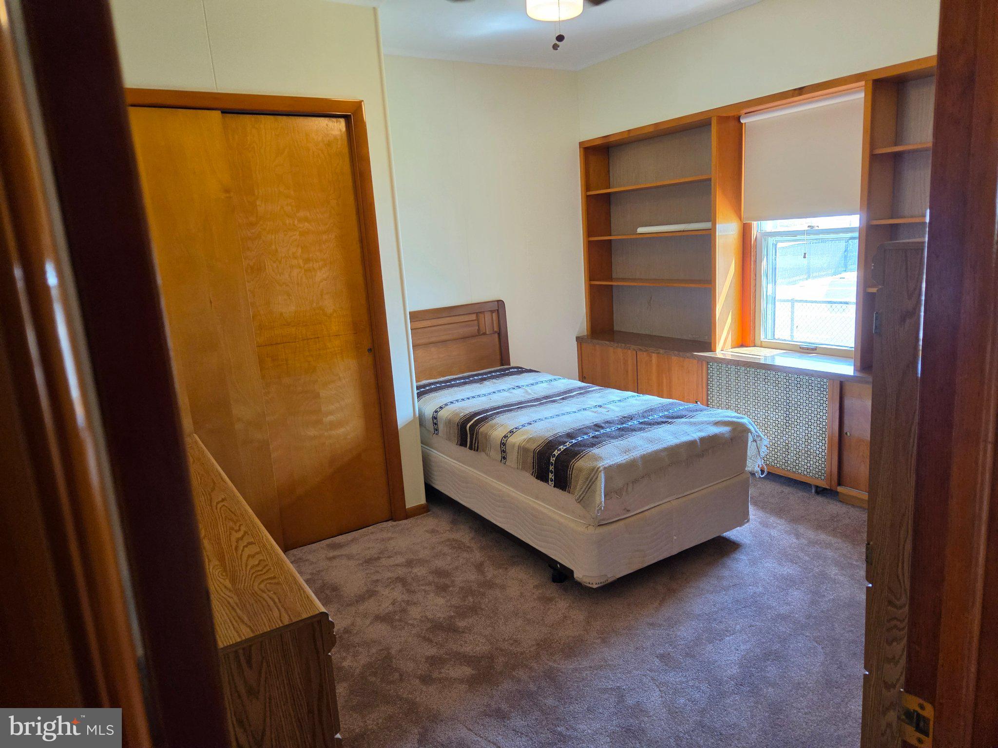 14 East Evesham Road Glendora, NJ 08029 - Photo 6 of 13 Cozy bedrooms with natural light