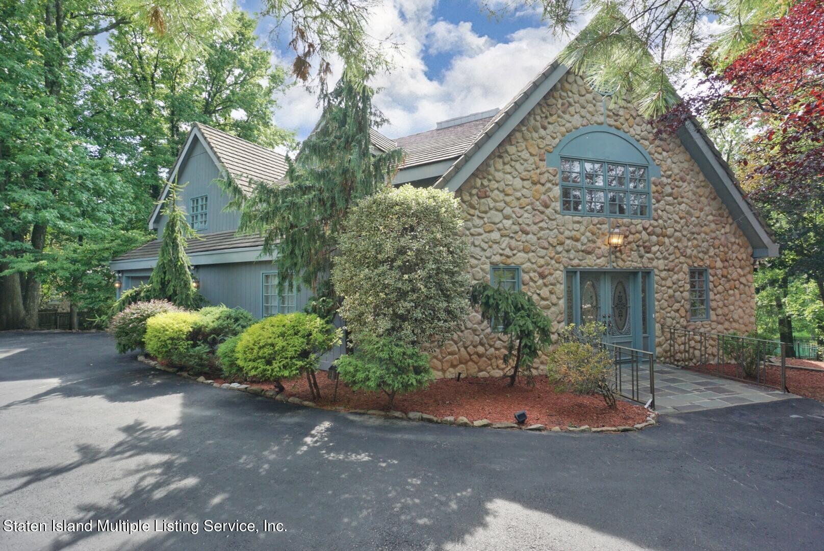 56 Buttonwood Road Staten Island, NY 10304 - Photo 3 of 61 Photo Jul 27, 12 05 35 PM