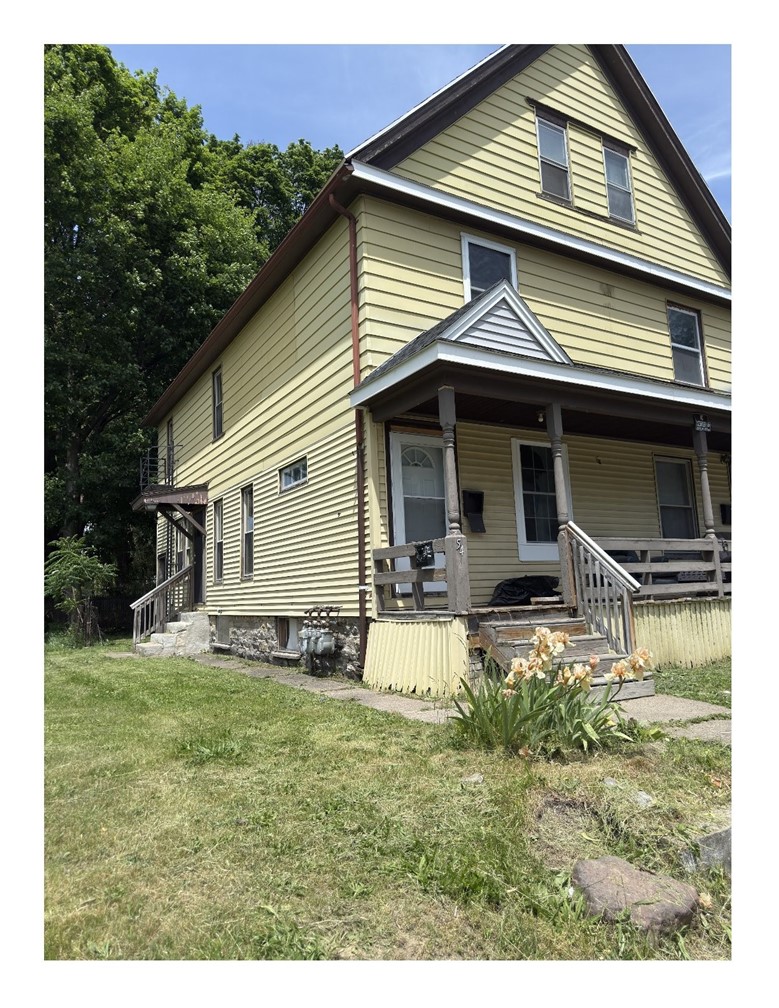 54 Ave. C Rochester, NY 14621 - Photo 2 of 4