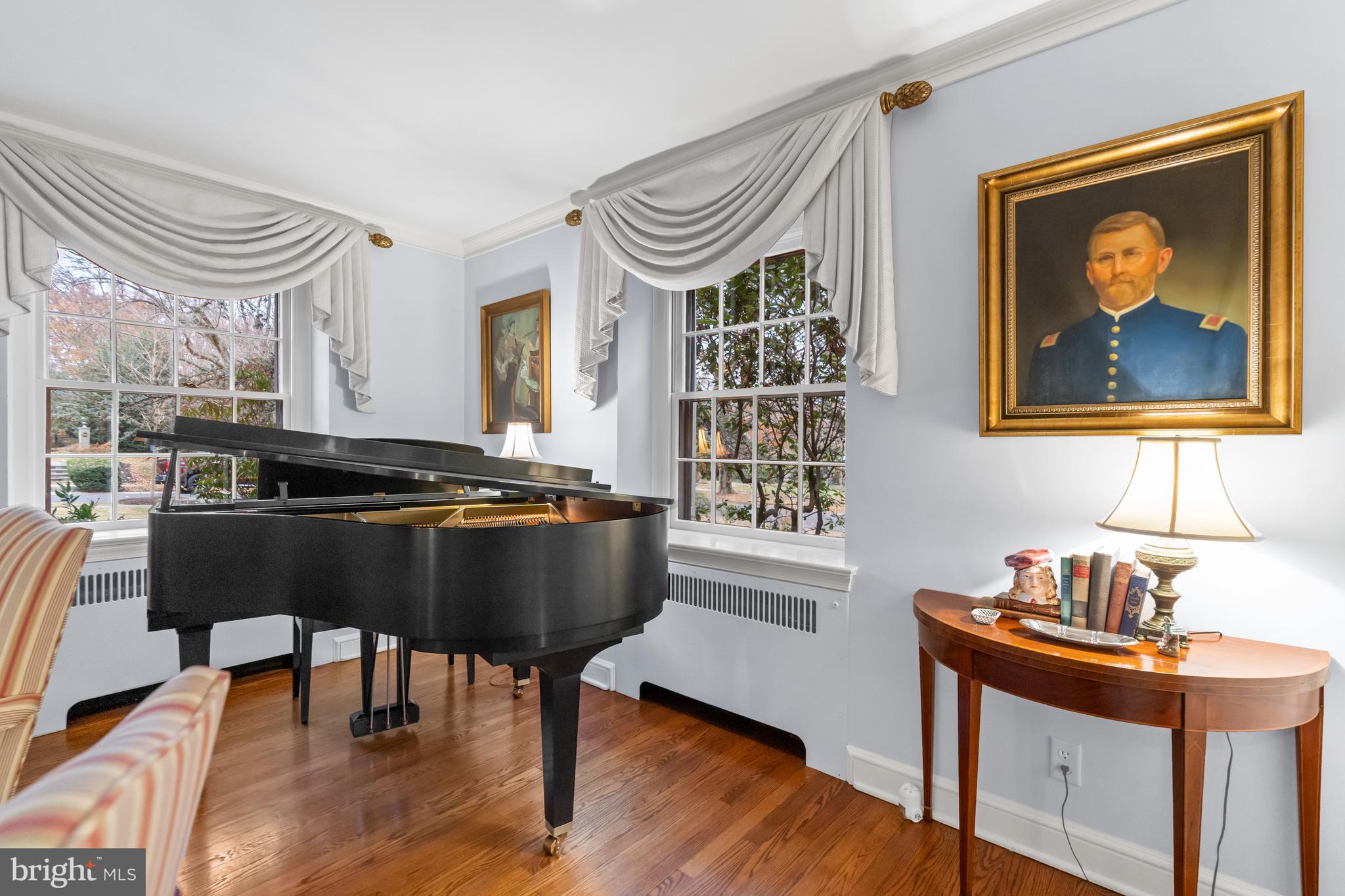 901 Stuart Road Wilmington, DE 19807 - Photo 11 of 58 Deep window sills in the formal living room