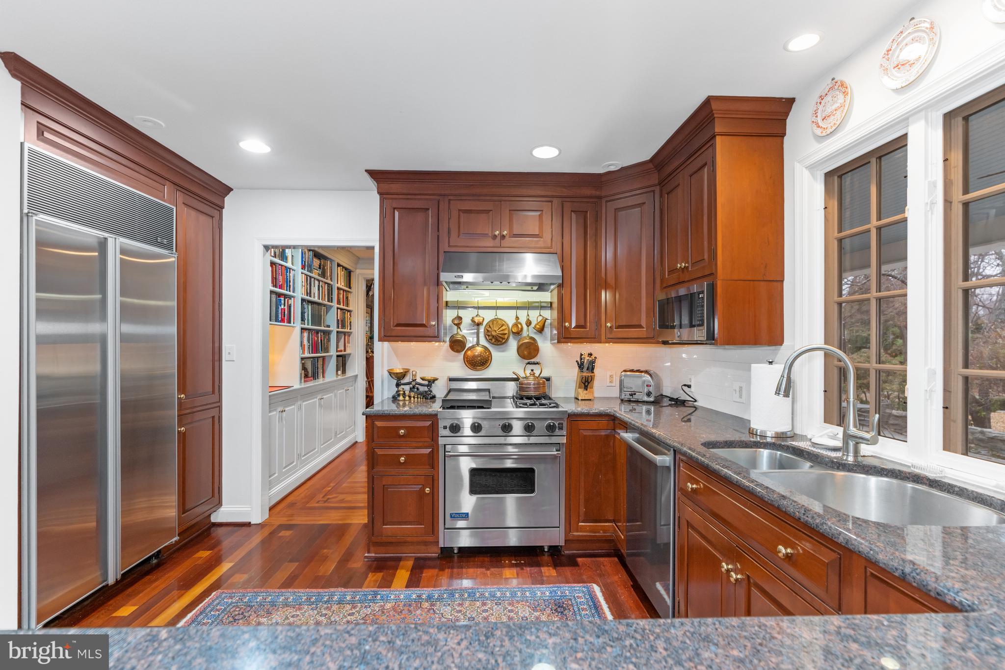 901 Stuart Road Wilmington, DE 19807 - Photo 15 of 58 Gourmet kitchen with stainless steel appliances