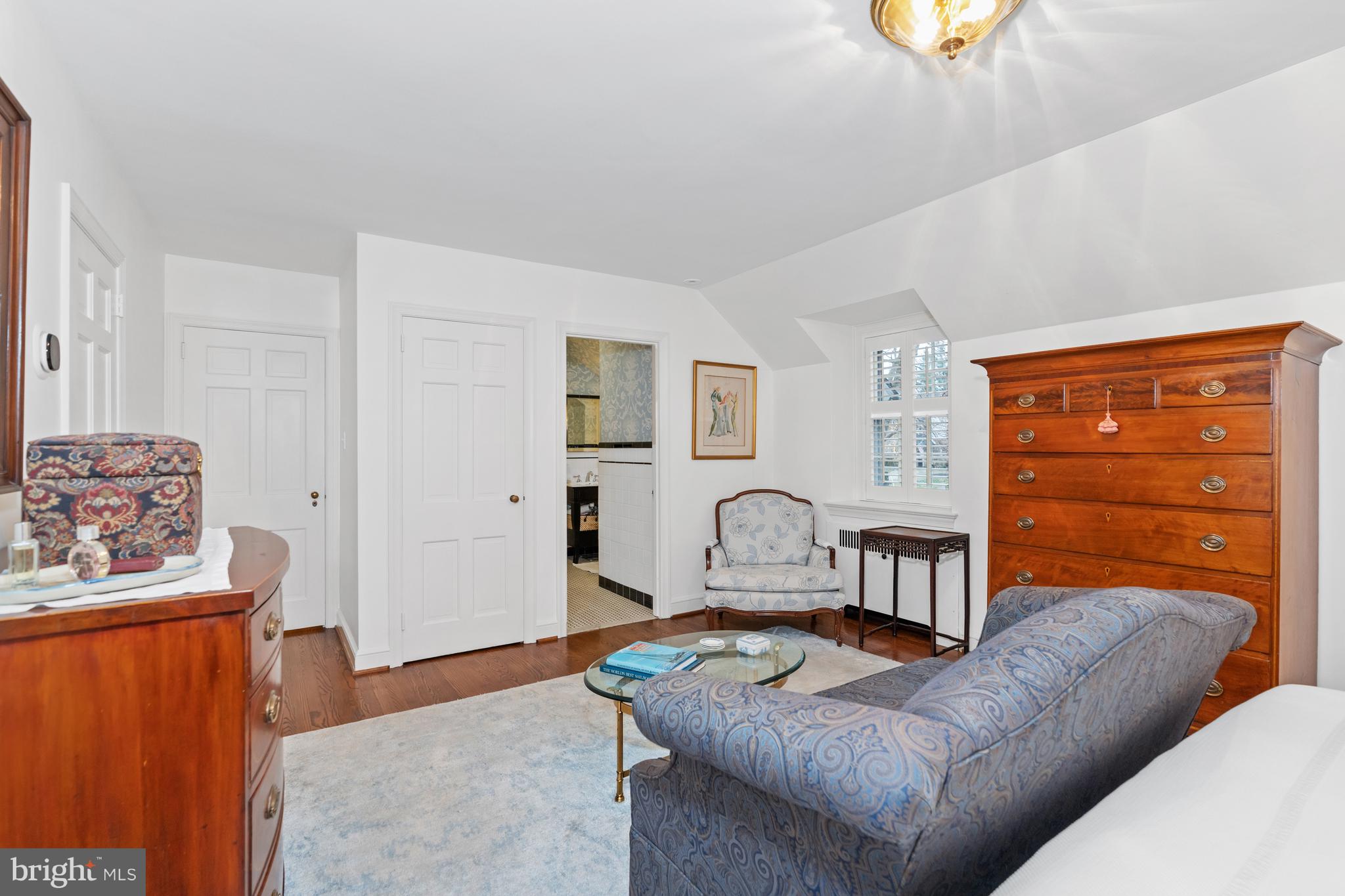 901 Stuart Road Wilmington, DE 19807 - Photo 27 of 58 Primary bedroom with cove ceilings and en suite