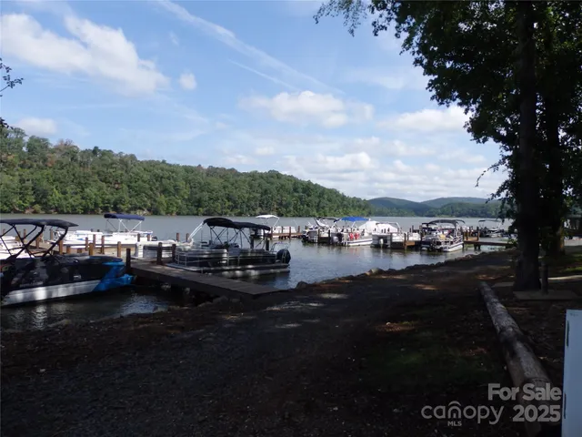 a view of a park with welcome board