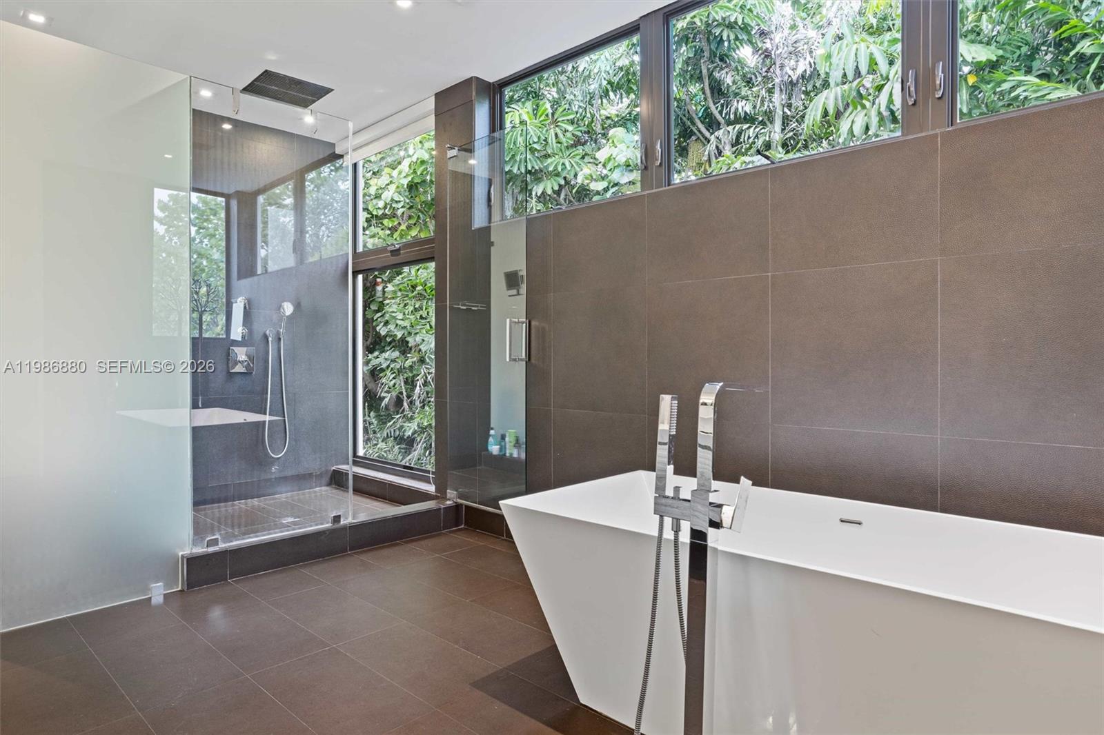 610 Harbor Circle Key Biscayne, FL 33149 - Photo 33 of 71