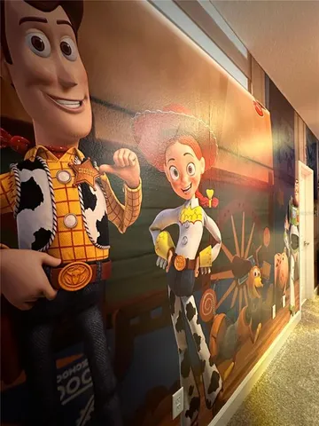 a view of an outdoor space