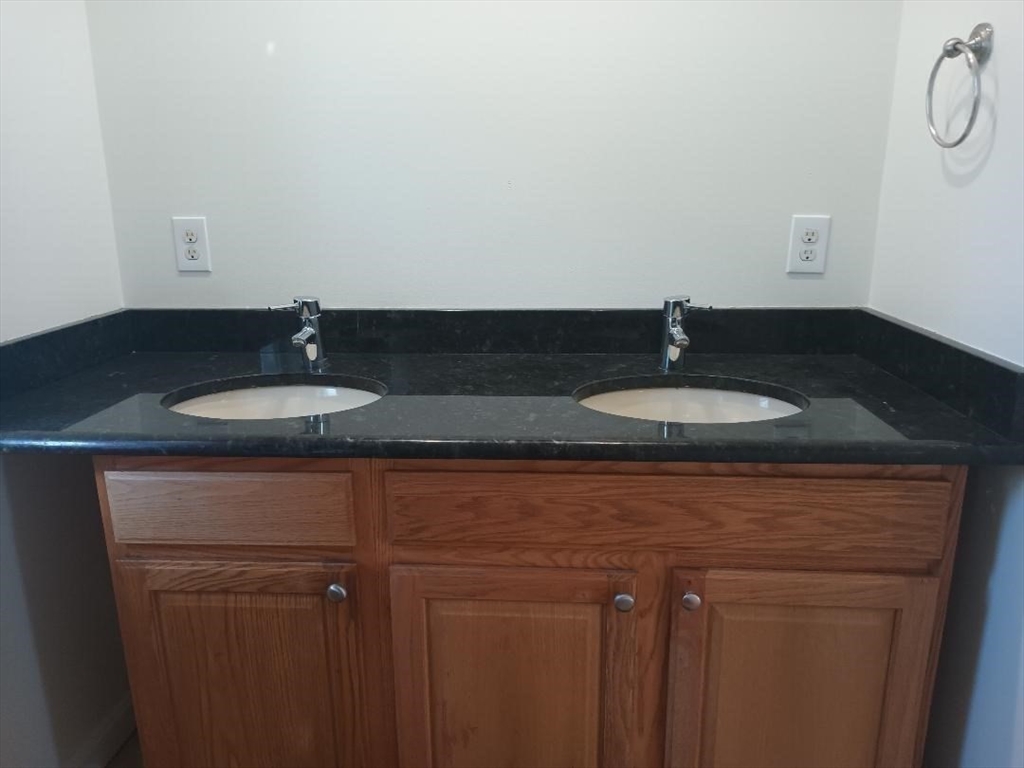 45 West Street Lowell, MA 01850 - Photo 11 of 16