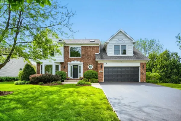 $760,000 | 1820 Nicholson Drive, Hoffman Estates, IL 60192