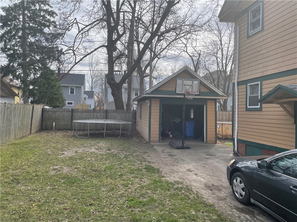 19 Northview Terrace Rochester, NY 14621 - Photo 4 of 27