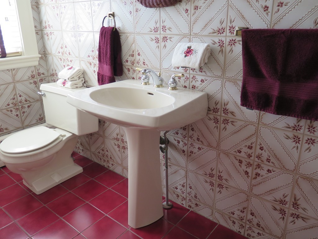 34 Maple Street Stoneham, MA 02180 - Photo 16 of 30 Gallery Image 16
