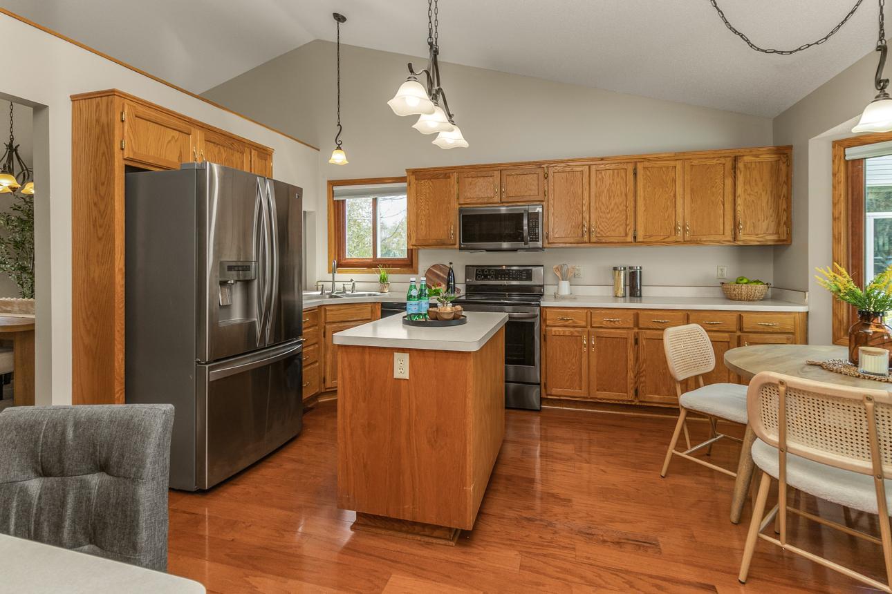 1081 Gilbert Court Stillwater, MN 55082 - Photo 9 of 49