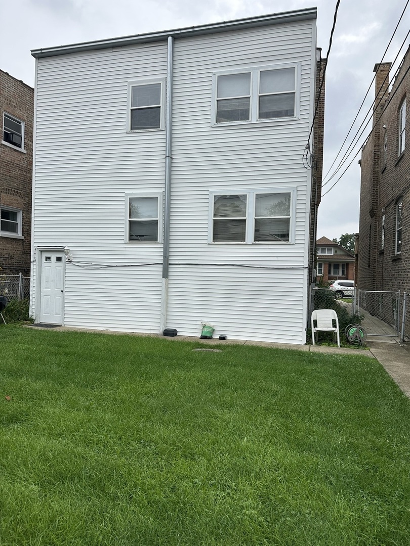 1916 Ridgeland Avenue Berwyn, IL 60402 - Photo 2 of 3 Gallery Image 2