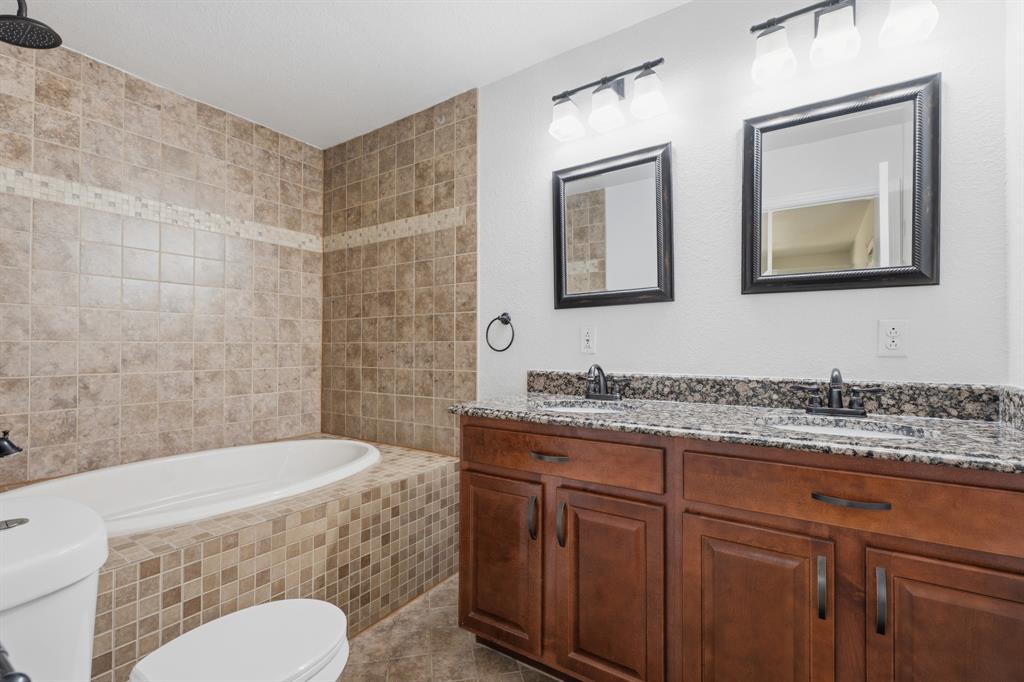 925 Lake North Road Rowlett, TX 75089 - Photo 16 of 39