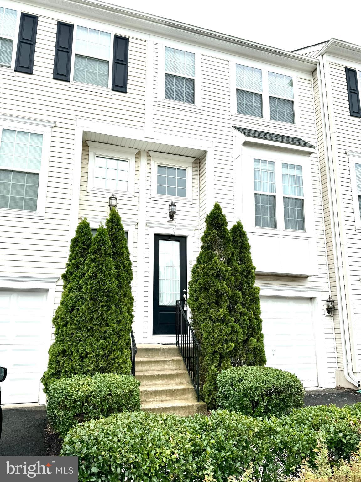 8365 Scotland Loop Manassas, VA 20109 - Photo 1 of 25 Front Exterior