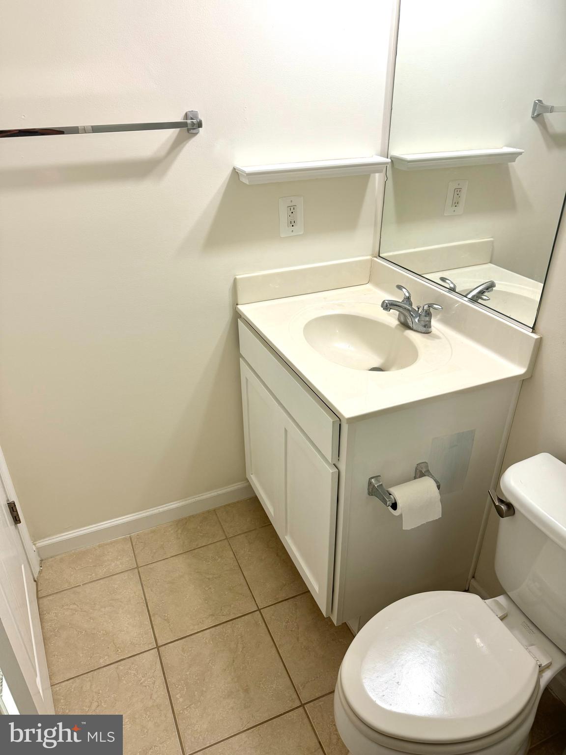 8365 Scotland Loop Manassas, VA 20109 - Photo 20 of 25 Master Bath