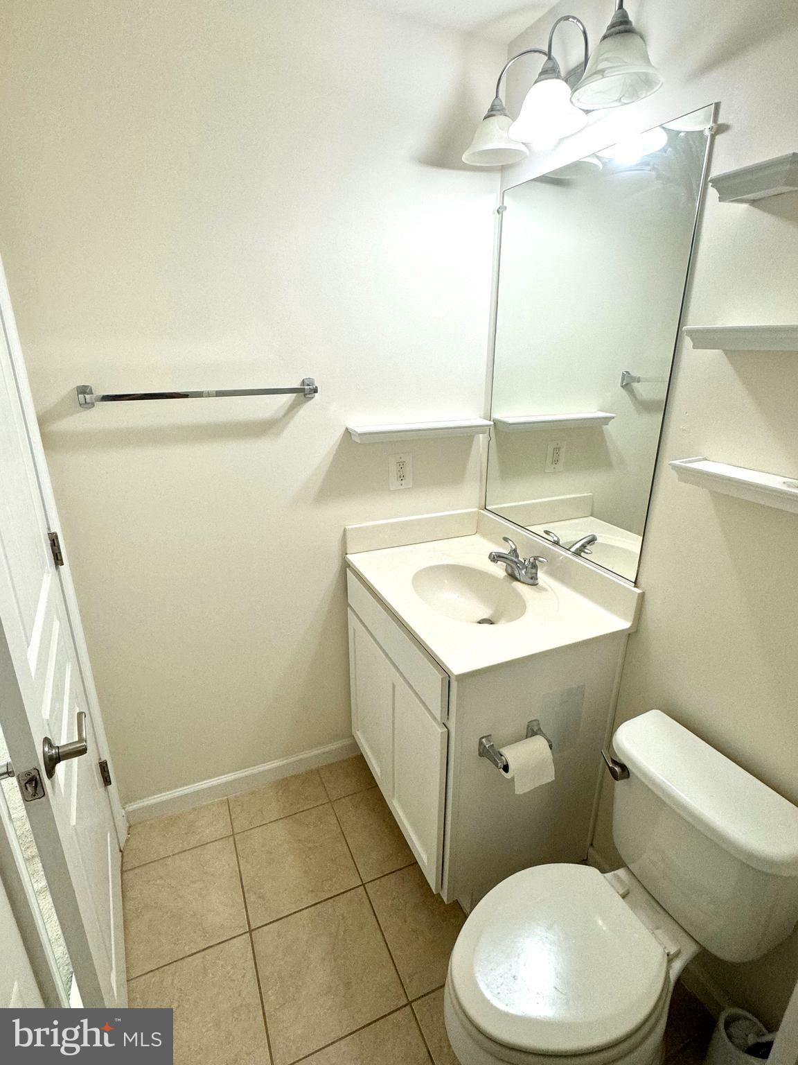 8365 Scotland Loop Manassas, VA 20109 - Photo 21 of 25 Master Bath