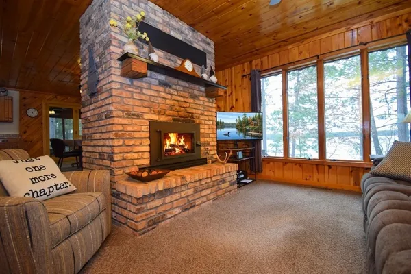 $595,000 | 28031 South Johnson Lake Road, Webster, WI 54893