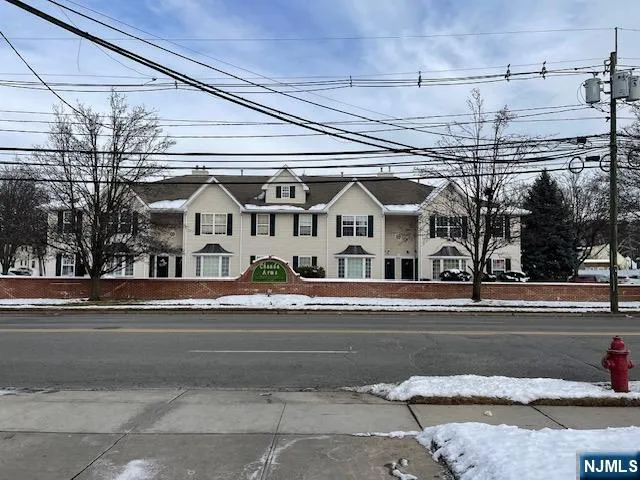 $445,000 | 35 Chanda Court, Unit D035, Clifton, NJ 07012
