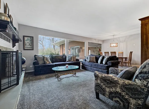 $675,000 | 435 Forest Trail, Oak Brook, IL 60523