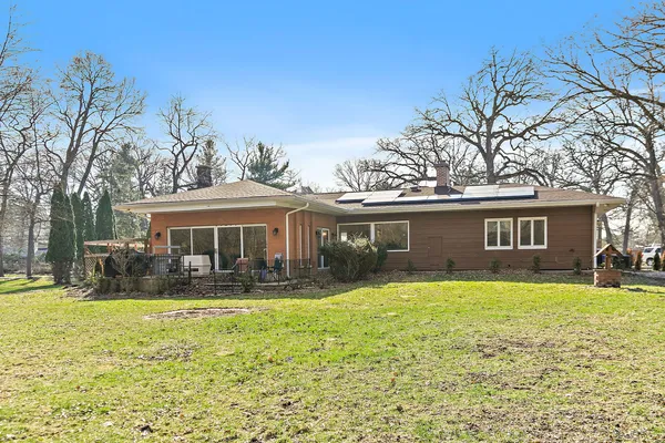 $675,000 | 435 Forest Trail, Oak Brook, IL 60523