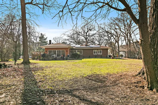 $675,000 | 435 Forest Trail, Oak Brook, IL 60523