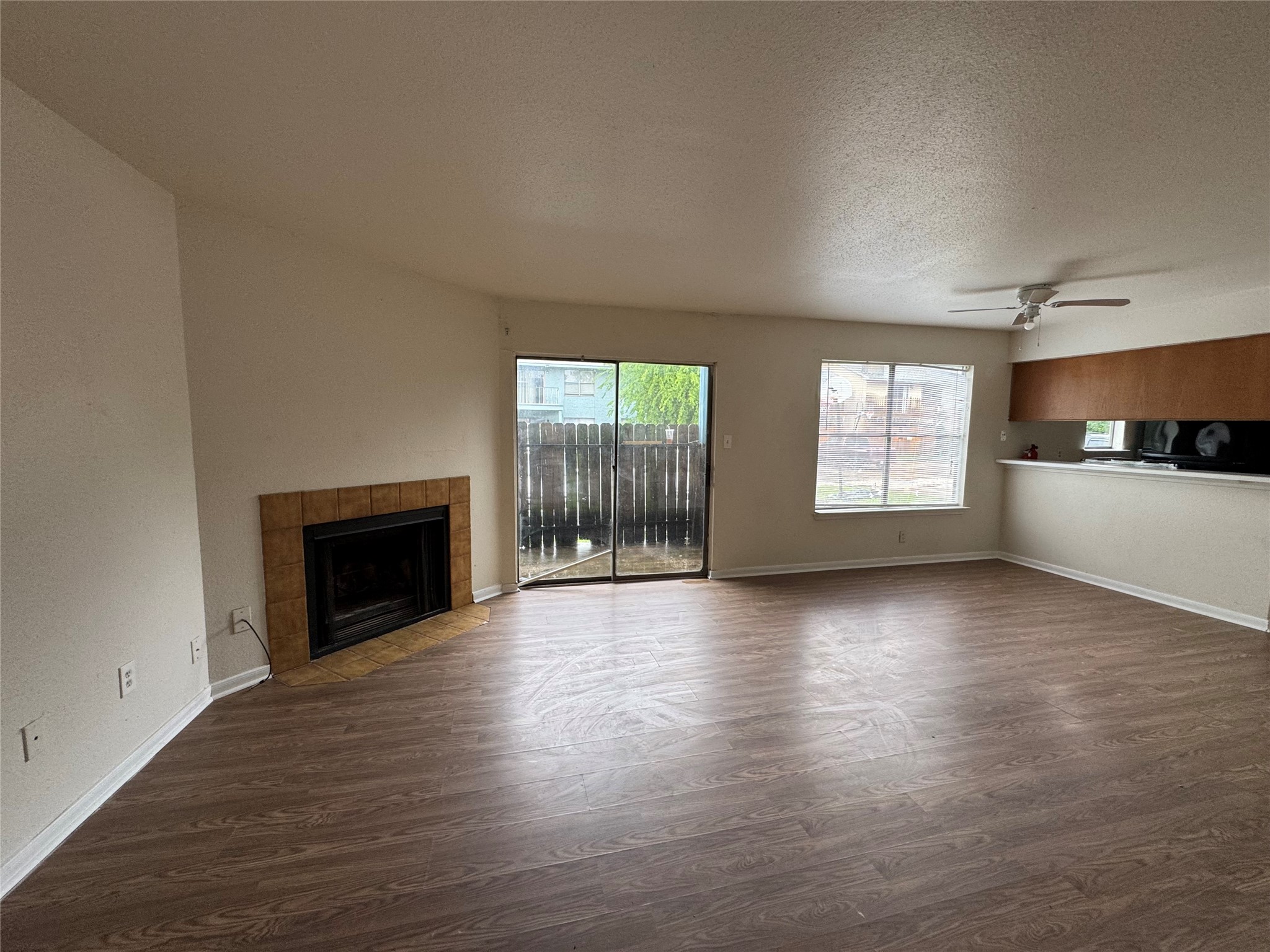 3229 Hirschfield Road, Unit B Spring, TX 77373 - Photo 3 of 9