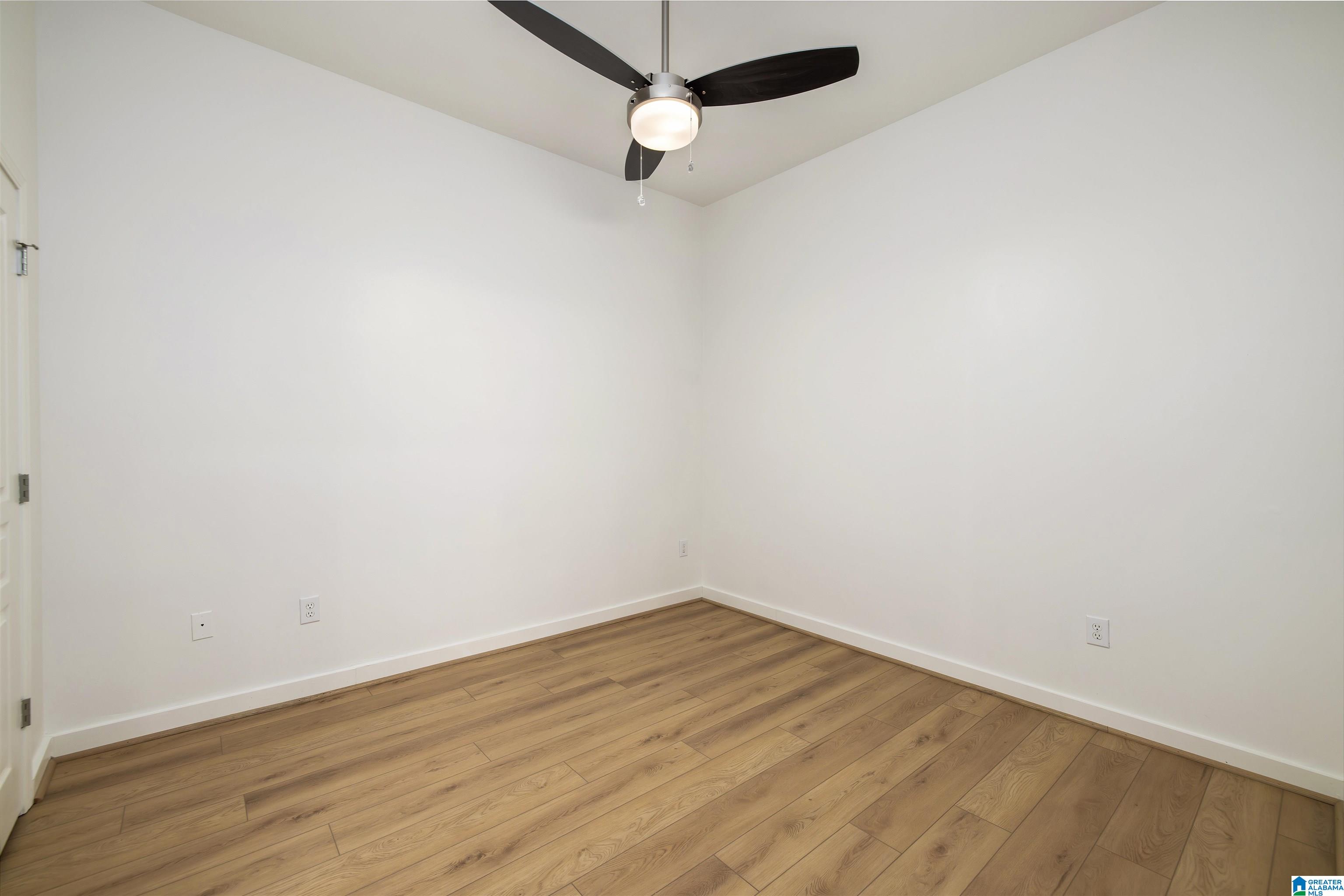 401 20th Street South, Unit 112 Birmingham, AL 35233 - Photo 25 of 34