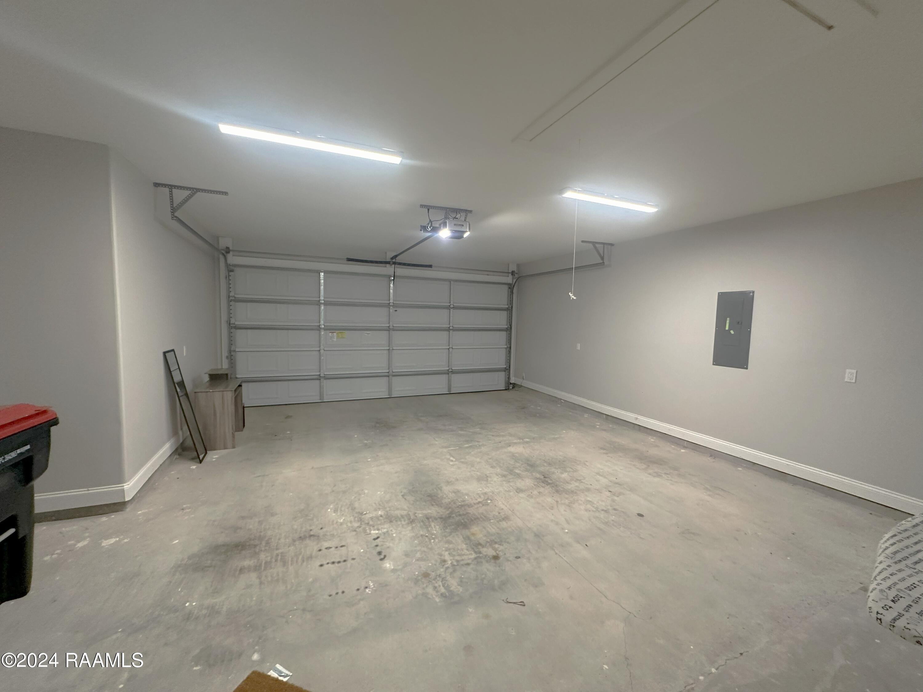 200 Camino Real Road Lafayette, LA 70503 - Photo 3 of 22 GARAGE