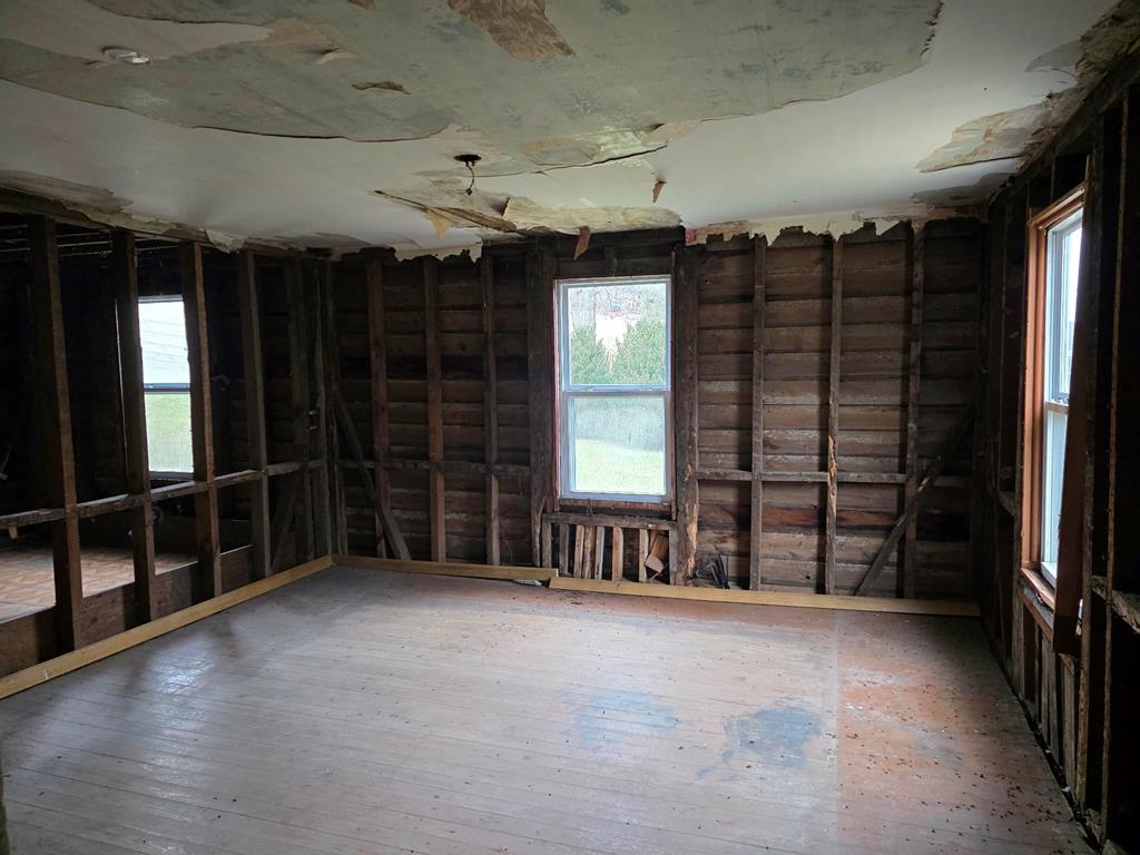 2517 Cedar Springs Road Sugar Grove, VA 24375 - Photo 29 of 38 Gallery Image 29